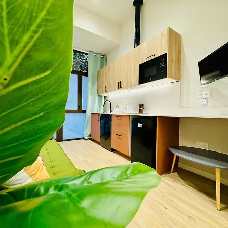 Modern & Cozy Flat Close To Center Apartment
