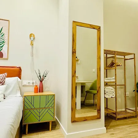 Modern & Cozy Flat Close To Center Apartment *