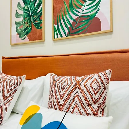 Modern & Cozy Flat Close To Center Apartment *
